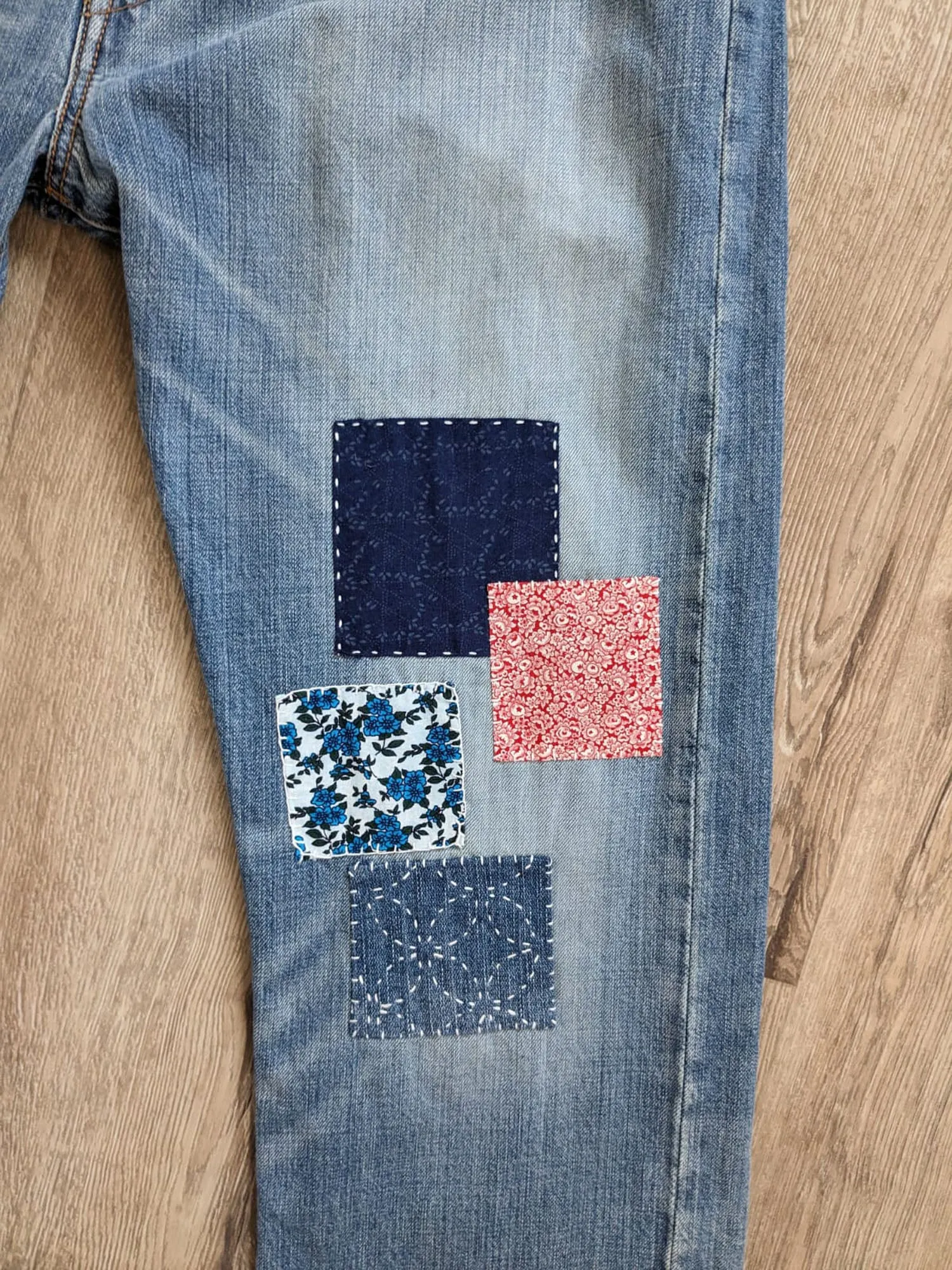 #25 Patched Vintage Jeans 36"