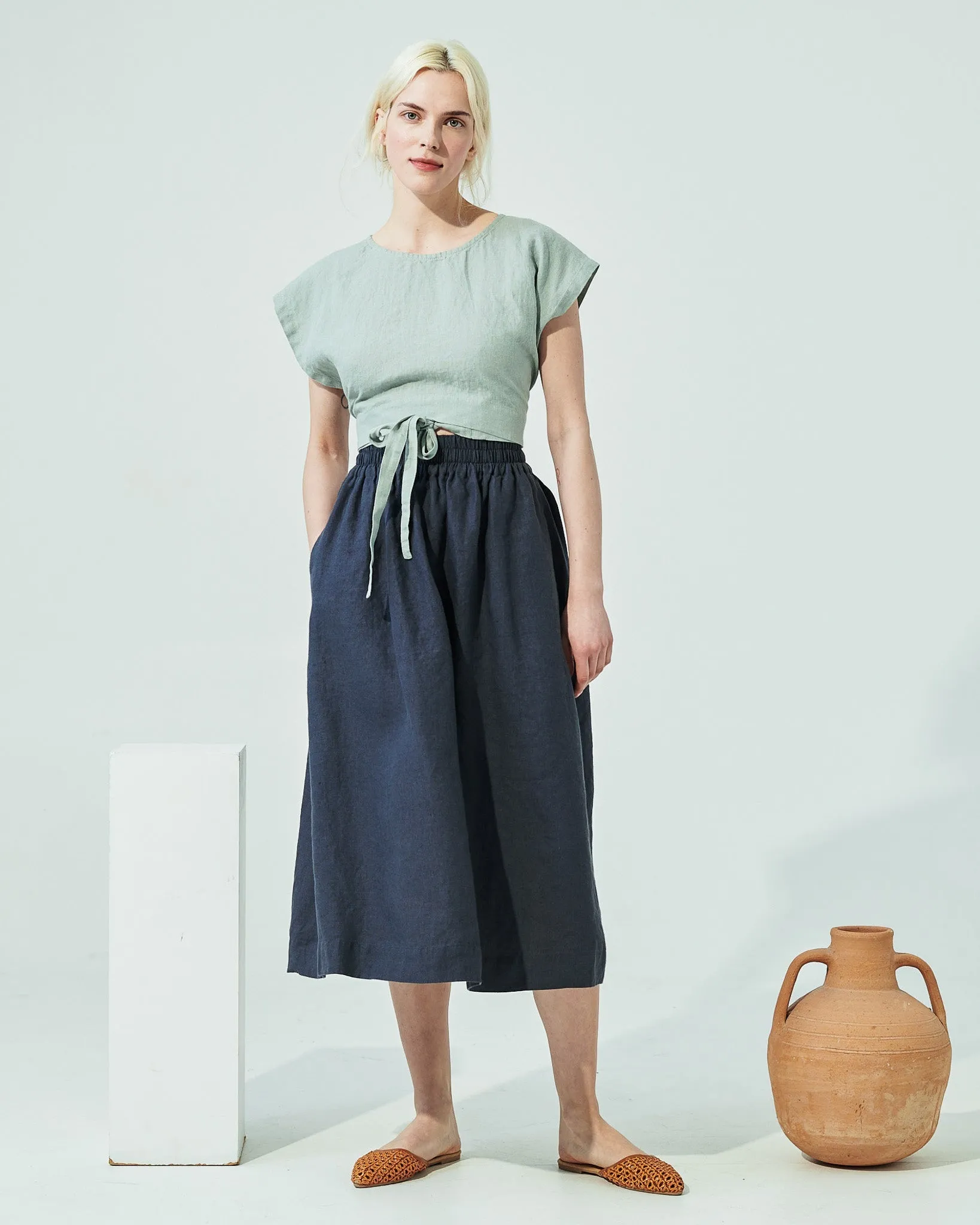 AUGUSTINE cropped linen wrap top